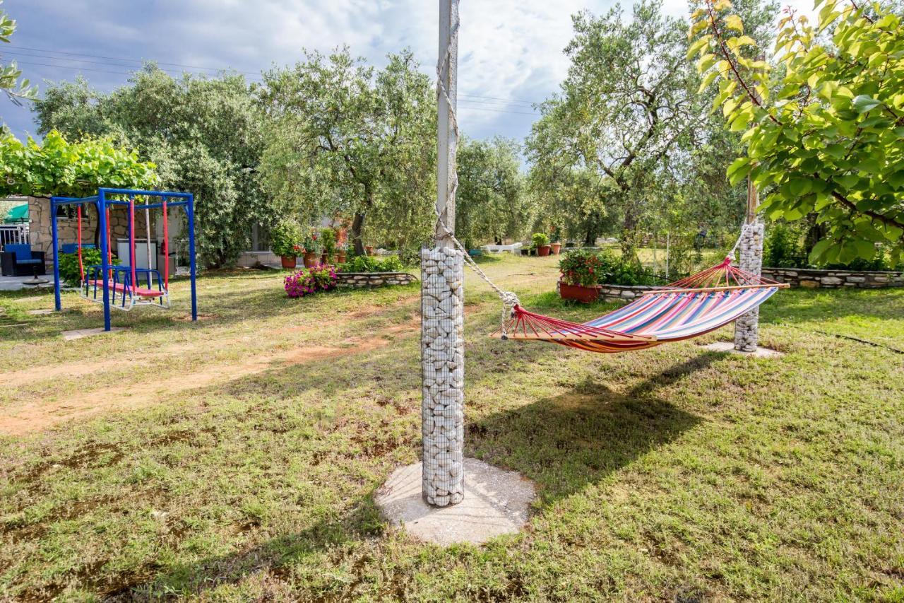Kiriakos Holiday Home Astris Buitenkant foto